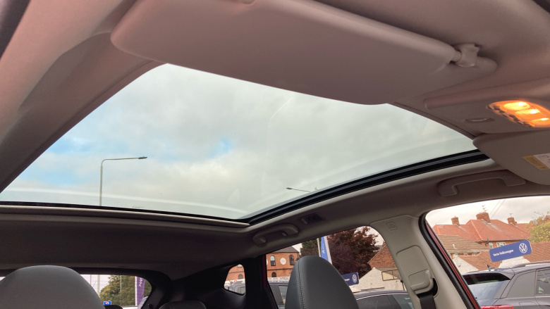 Nissan Qashqai 1.3 DiG-T Tekna 5dr Petrol Hatchback